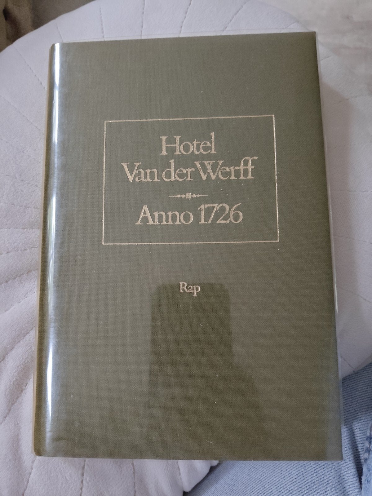 Hotel Van der Werff, Anno 1726, Ophalen of Verzenden, Zo goed als nieuw, Wim Wennekes