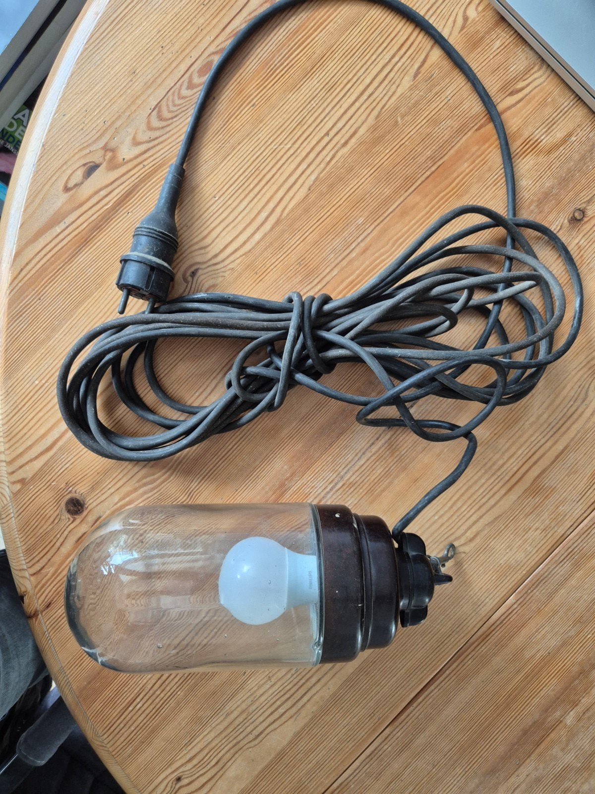 Vintage werkplaatslamp / scheepslamp met lang snoer, Huis en Inrichting, Lampen | Hanglampen, Gebruikt, Industrieel, Vintage, Nautisch