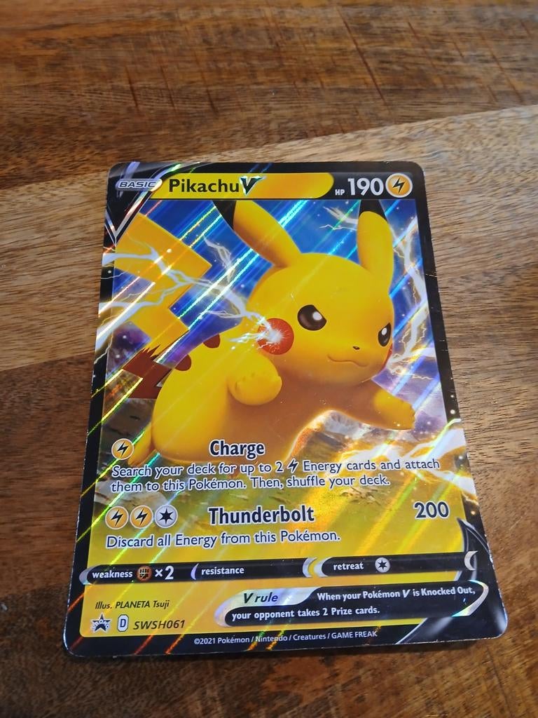 Pikachu V groot, Ophalen, Zo goed als nieuw, Losse kaart, Foil