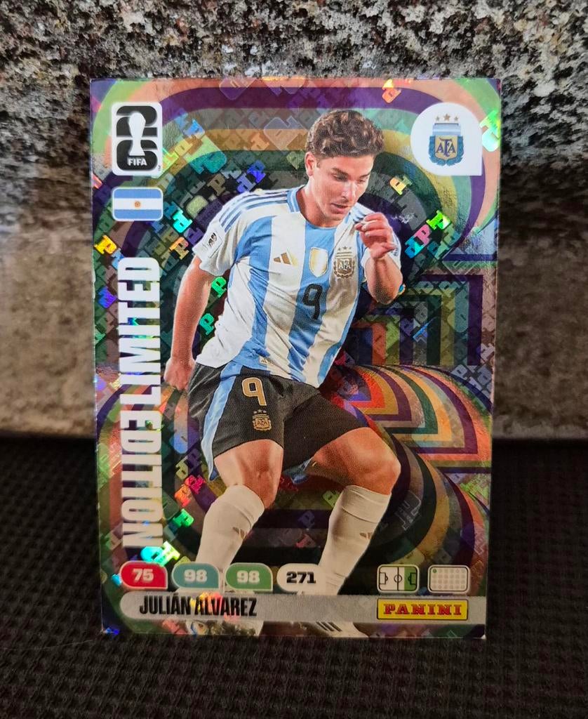 Panini Adrenalyn XL 2026 - Julián Álvarez Limited Ed., Hobby en Vrije tijd, Stickers en Plaatjes, Ophalen of Verzenden, Zo goed als nieuw