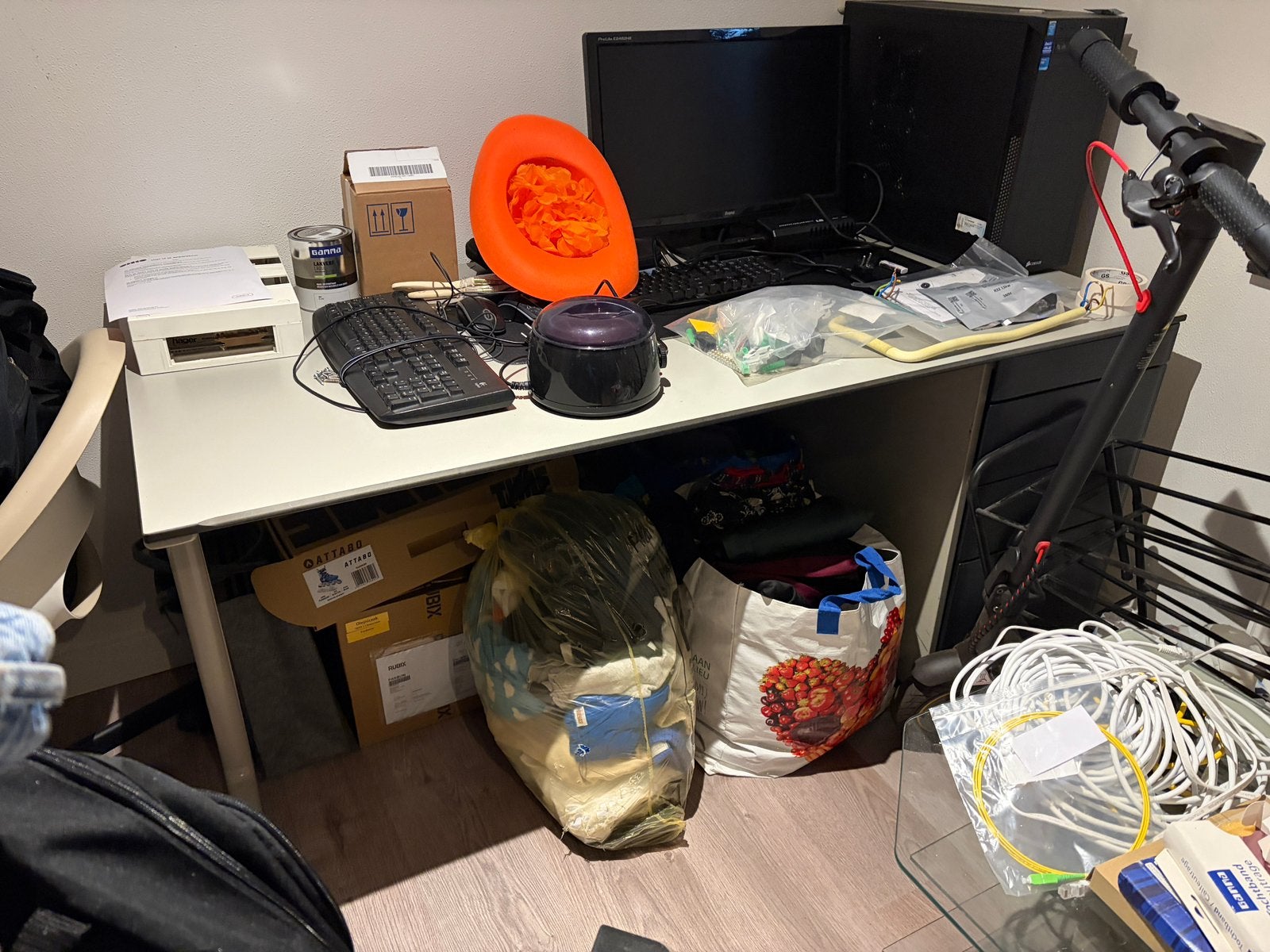 Bureau bieden, Ophalen of Verzenden, Zo goed als nieuw
