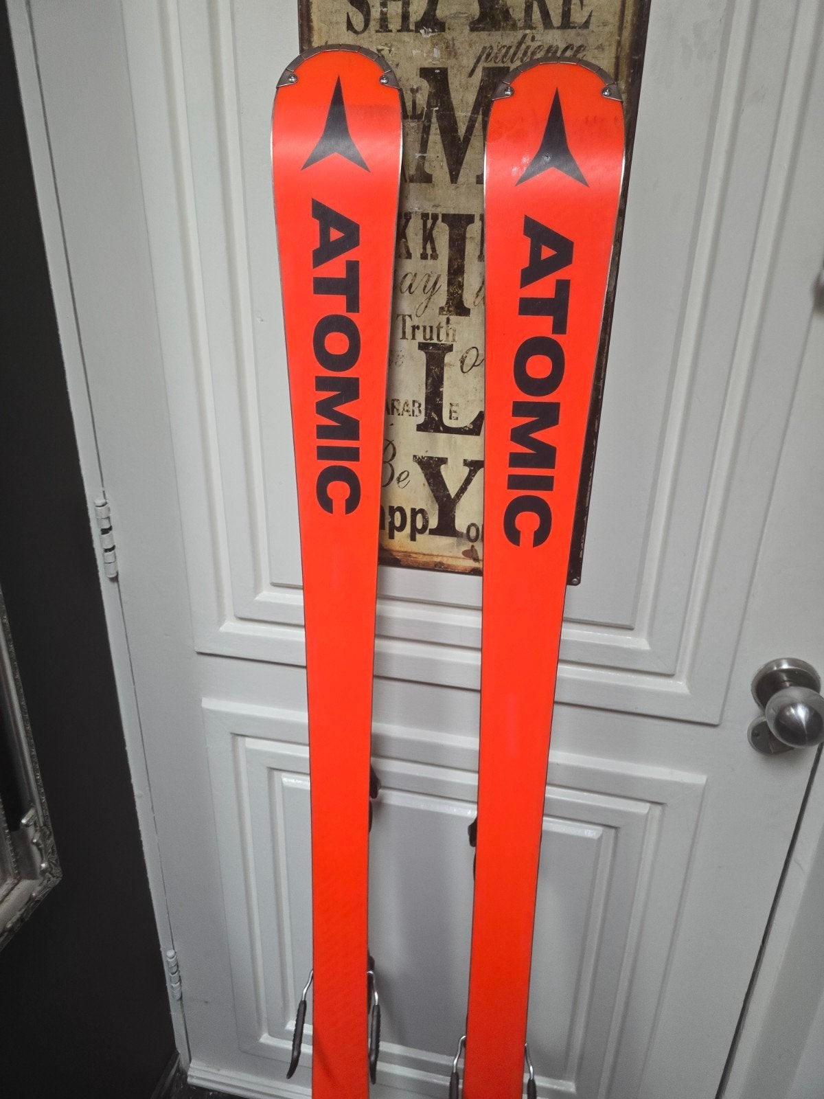 160cm ATOMIC REDSTER S9 i REVOSHOCK RVSK np 1250€ sl, 160 tot 180 cm, Ophalen of Verzenden, Zo goed als nieuw, Carve