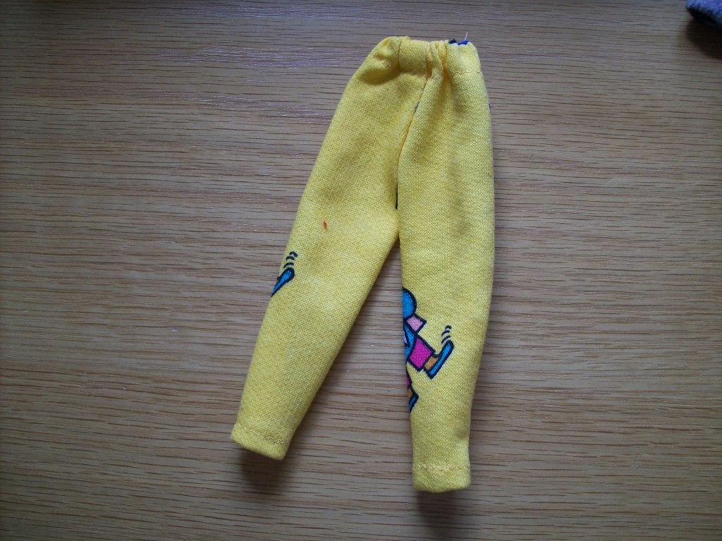 eigen gemaakte poppen kleertjes leggingen en pyjamaatjes, Ophalen of Verzenden, Nieuw, Barbie