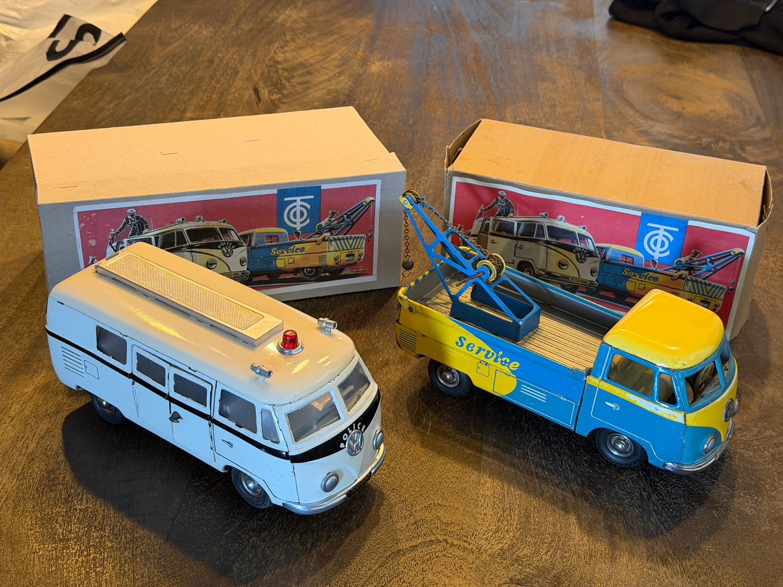 Twee Tippco Volkswagen TCO-020 T1 bussen met doos uit 1950s, Ophalen of Verzenden