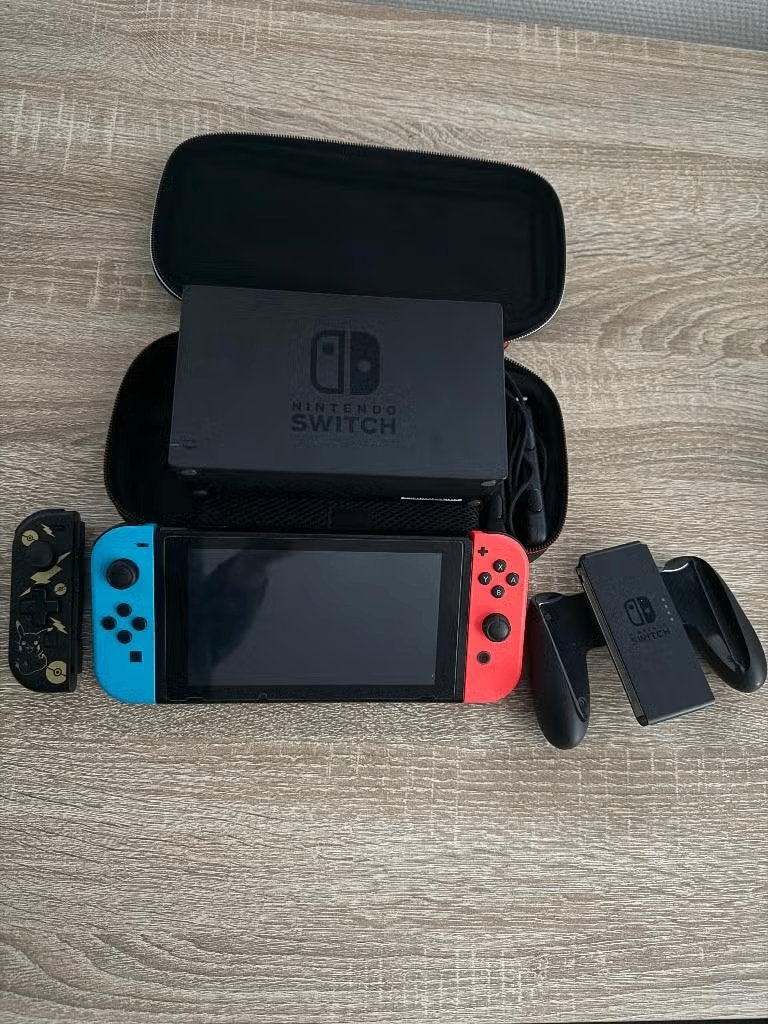 Nintendo Switch v1, Ophalen of Verzenden, Gebruikt, Met 3 controllers of meer, Switch Original