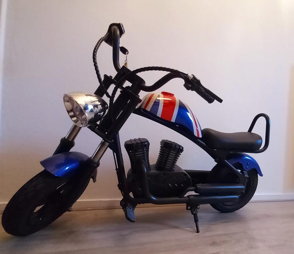 Elektrische Minibike met LED, Bluetooth, oplader., Fietsen en Brommers, Minibikes, Midibikes en Pitbikes, Ophalen of Verzenden