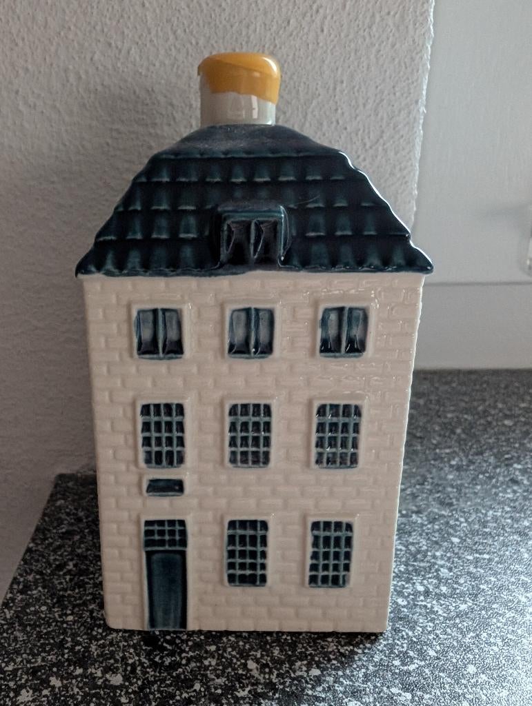 KLM Airlines Delft huis 55, Ophalen, Gebruikt