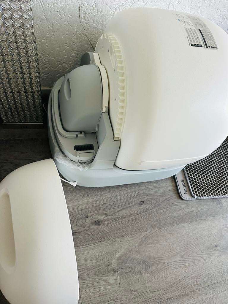 Automatische zelfreinigende kattenbak  met app en kattenbank, Ophalen of Verzenden, Zo goed als nieuw