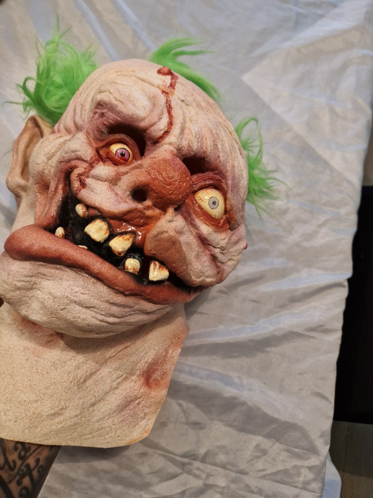Griezelige Clown Masker met Groen Haar - Halloween/Feest, Hobby en Vrije tijd, Ophalen of Verzenden, Zo goed als nieuw, Overige typen