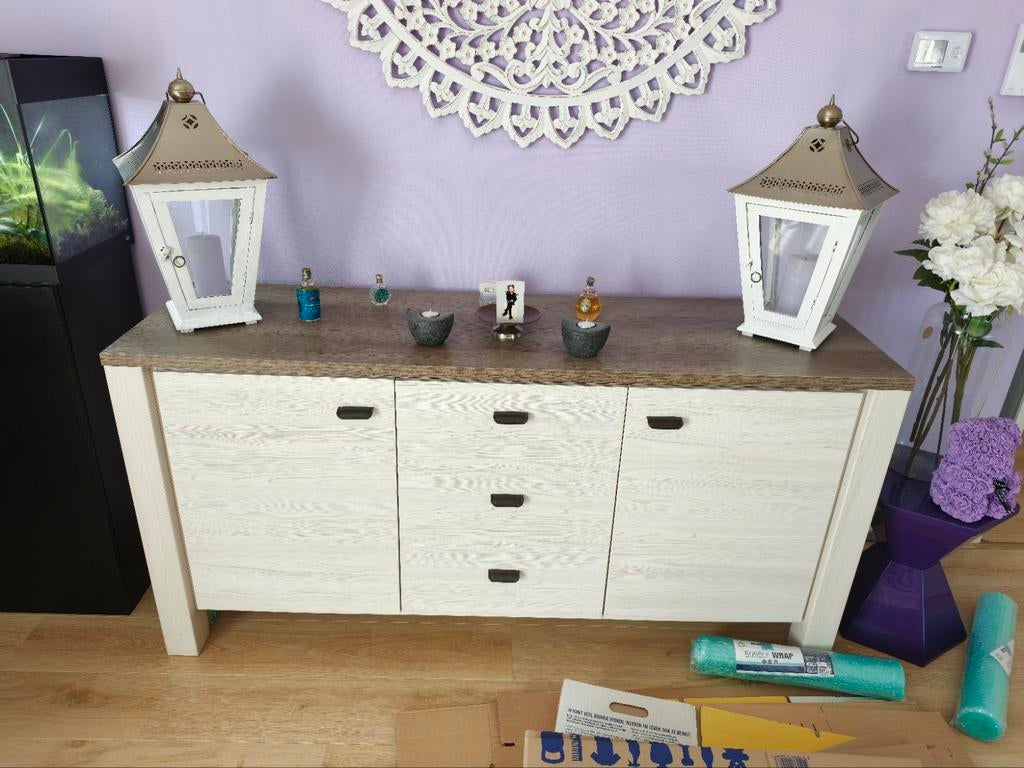 Mooi dressoir geen schade, Ophalen of Verzenden, Zo goed als nieuw, 25 tot 50 cm