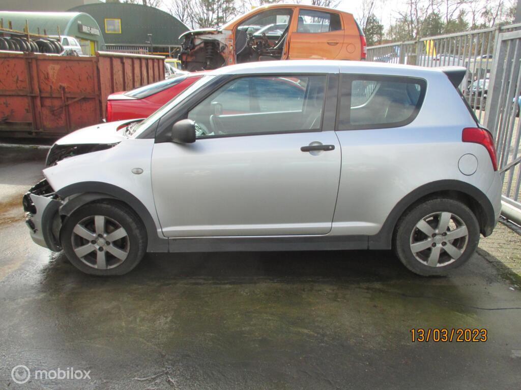 Onderdelen Suzuki Swift 1.3 GA 2008, Auto-onderdelen, Suzuki, Gebruikt, Suzuki