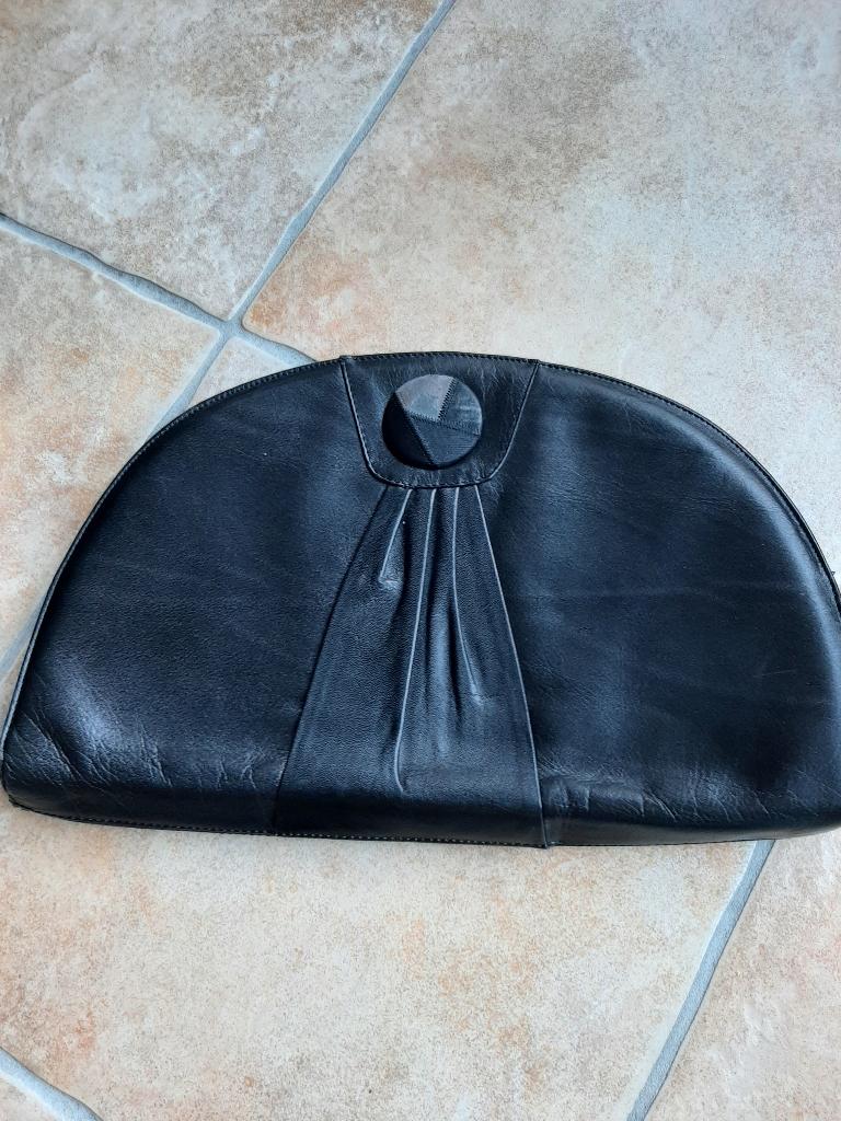 zwart leren clutch met afneembare schouderriem, Ophalen of Verzenden, Zo goed als nieuw, Zwart, Avondtasje