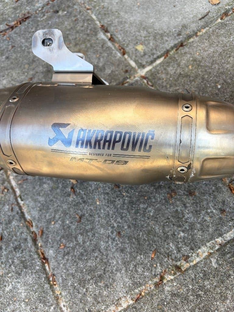 Te koop mooie Akrapovic titanium uitlaat voor MT09 of XSR900, Motoren, Ophalen of Verzenden, Gebruikt