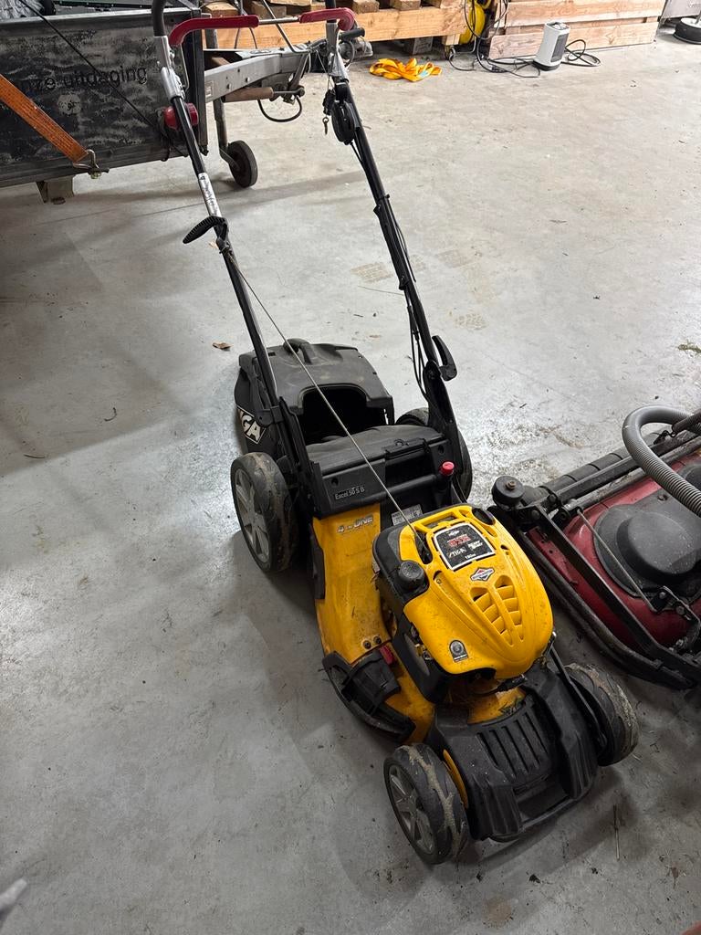 Stiga 675 Grasmaaier - Briggs & Stratton 190cc, Ophalen, Cirkelmaaier, Gebruikt, 40 t/m 49 cm
