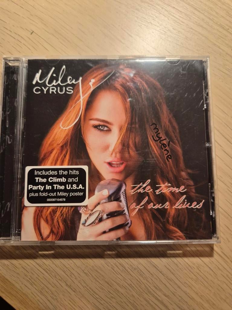 Miley Cyrus - The Time of Our Lives CD (incl. hits & poster), Verzenden, Zo goed als nieuw