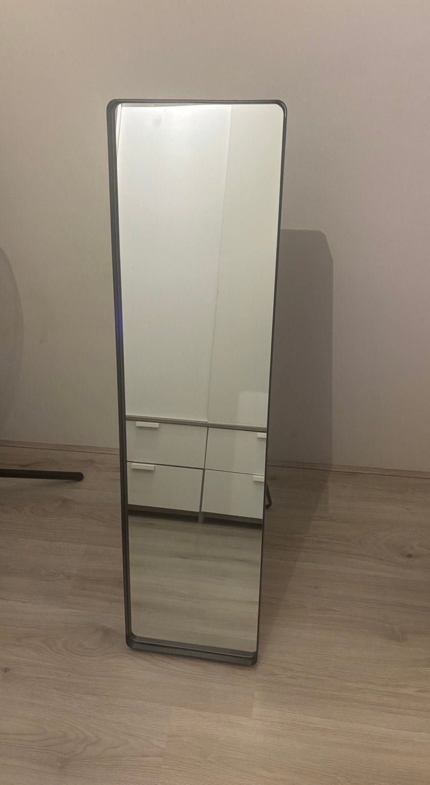 Staande spiegel met zwart frame , verstelbaar in 3 standen!, Ophalen, Minder dan 50 cm, 100 tot 150 cm, Zo goed als nieuw
