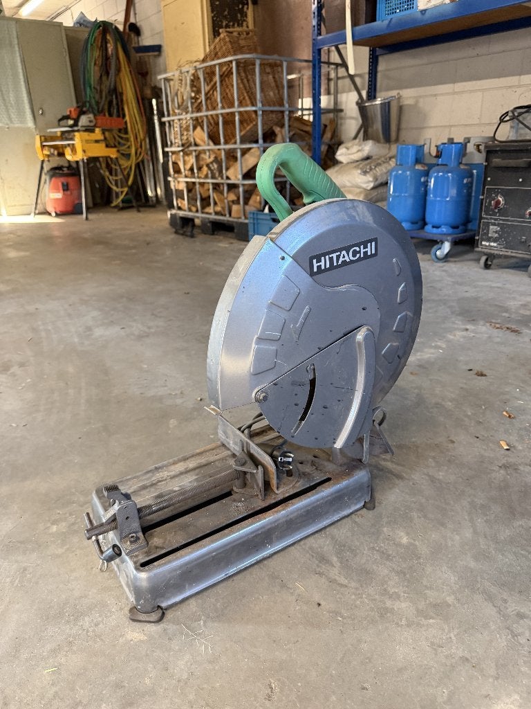 Metaalzaag Hitachi, Doe-het-zelf en Verbouw, Gereedschap | Zaagmachines, Ophalen, Gebruikt, Cirkelzaag, 70 mm of meer