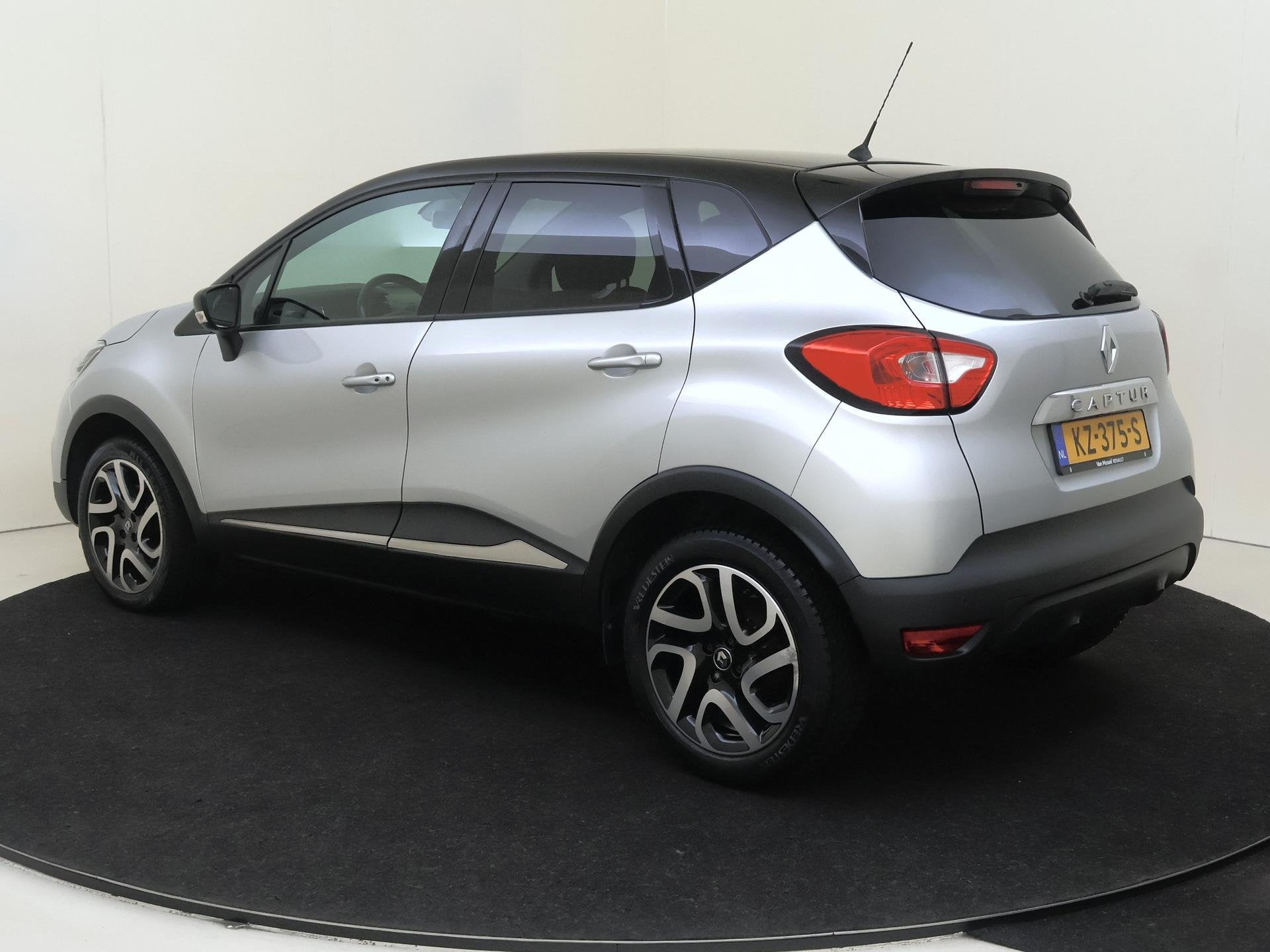 Renault Captur 1.2 TCe120 Dynamique AUTOMAAT | R-Link Naviga, Auto's, Stof, Euro 6, 4 cilinders, Origineel Nederlands