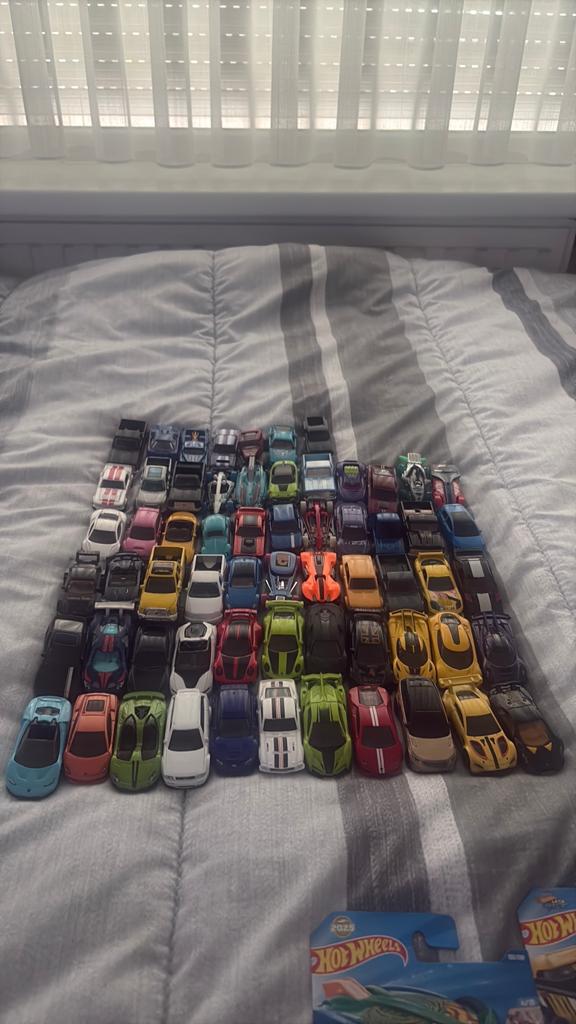 Diverse Hot Wheels + Premium Modellen + Hot Wheels In Doos, Verzamelen, Speelgoed, Zo goed als nieuw, Ophalen of Verzenden