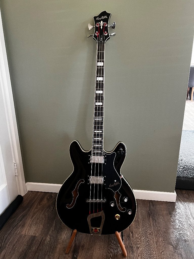 Hagstrom Viking Semi-akoestische Basgitaar Zwart, Muziek en Instrumenten, Snaarinstrumenten | Gitaren | Bas, Ophalen, Zo goed als nieuw