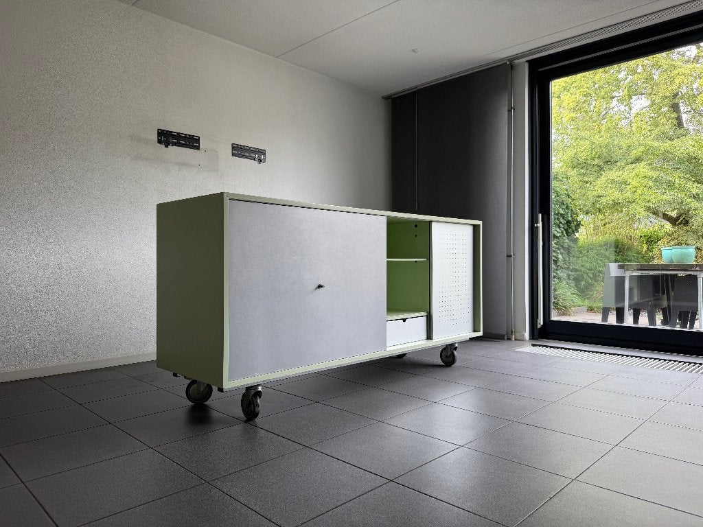 Pastoe dressoir op wielen, Ophalen, Gebruikt, 100 tot 150 cm, Industrieel, Modern, Minimalistisch