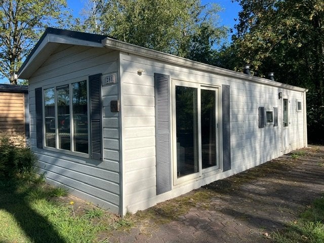 Kunststof chalet, Tot en met 4