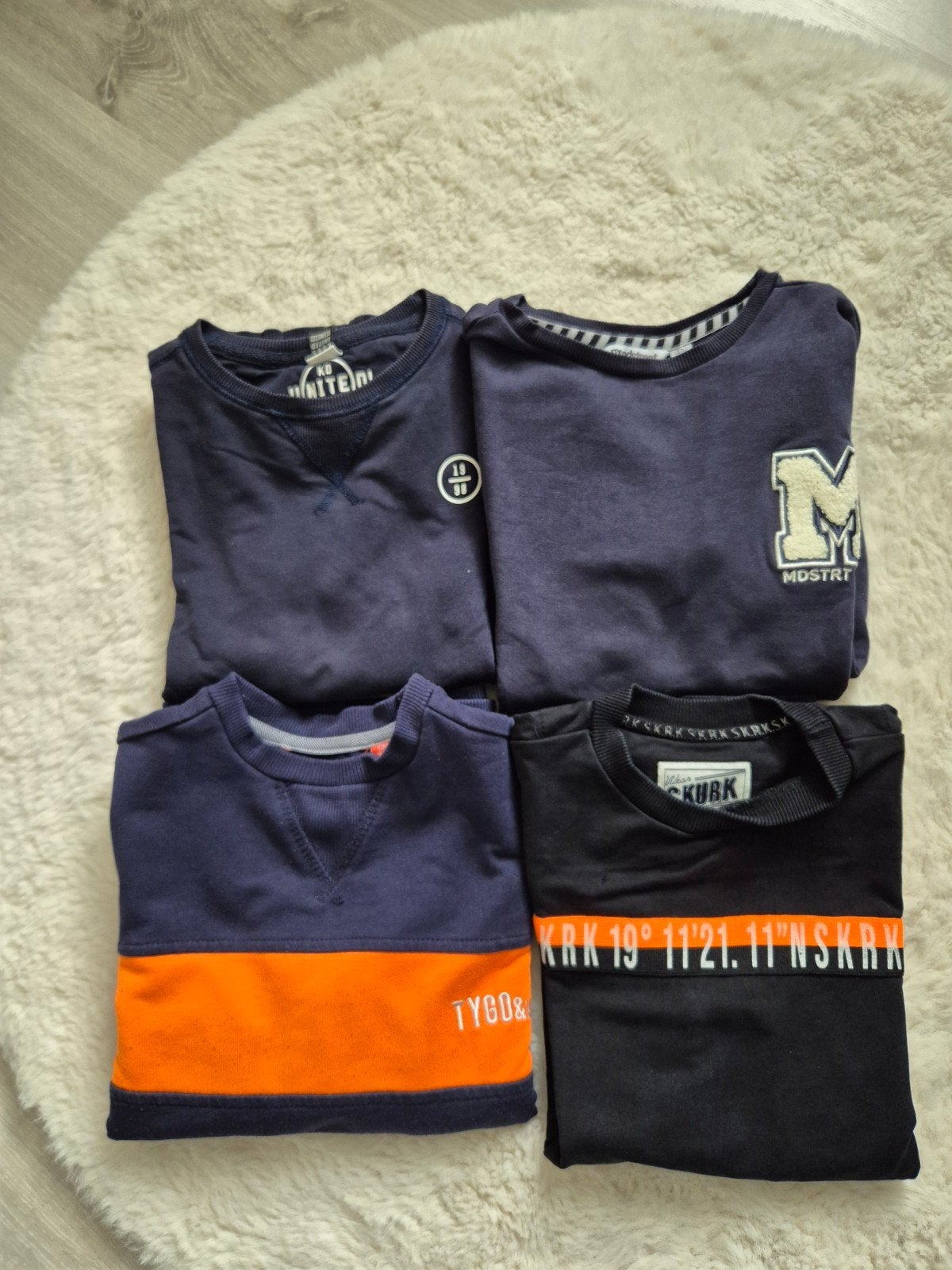 4 jongenstruien maat 128/134, Ophalen of Verzenden, Gebruikt, Jongen, Trui of Vest