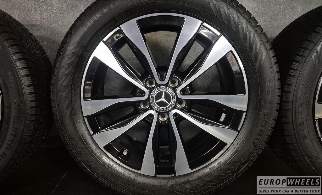 17 inch Mercedes C klasse W206 S206 Bicolor Zwart breedset, Gebruikt, Velg(en), -, -