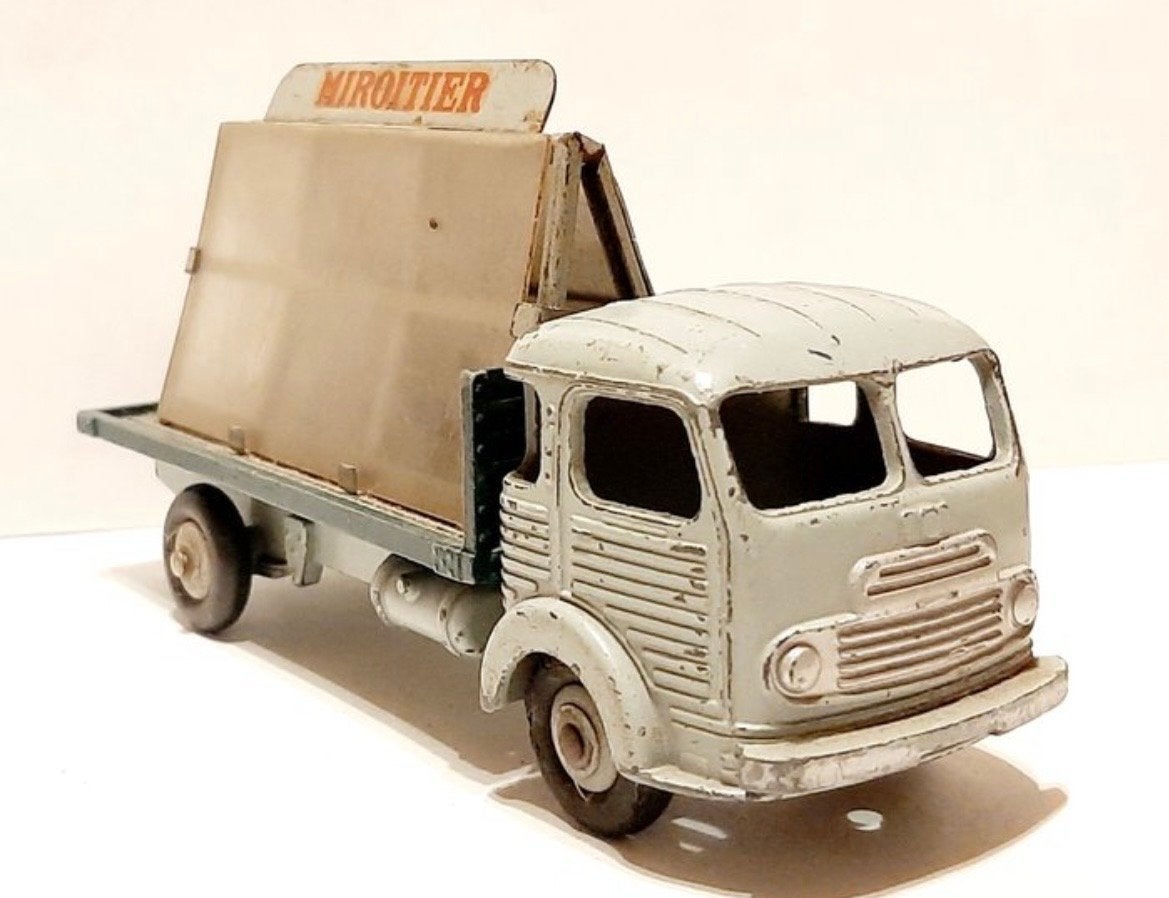Vintage Dinky Toys Simca Cargo Miroitier Vrachtwagen, Ophalen of Verzenden, Gebruikt, Bus of Vrachtwagen