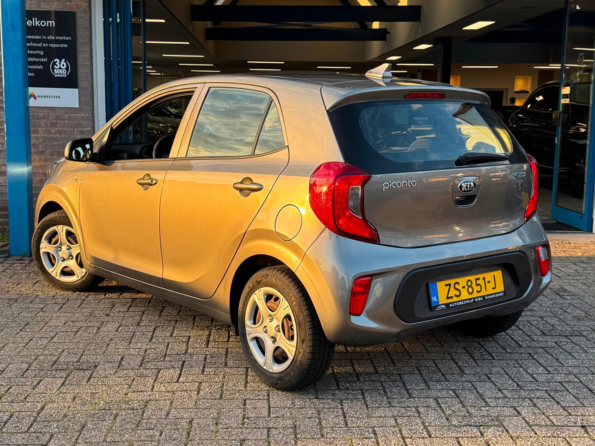Kia Picanto 1.0 MPi ComfortPlusLine 2019 CARPLAY CARPLAY NAP, Auto's, Voorwielaandrijving, Dealer onderhouden, Stof, Gebruikt