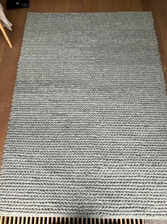 Handgewoven karpet 230x160. Wol. Nieuwprijs 449,-, Ophalen, 200 cm of meer, Zo goed als nieuw, Grijs