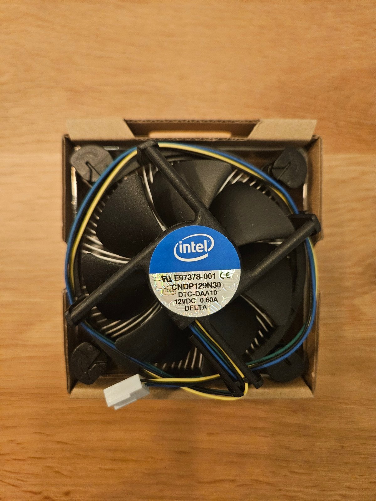 Intel CPU Koeler E97378-001 - Zo goed als nieuw, Computers en Software, Ophalen of Verzenden, Zo goed als nieuw, Luchtkoeling