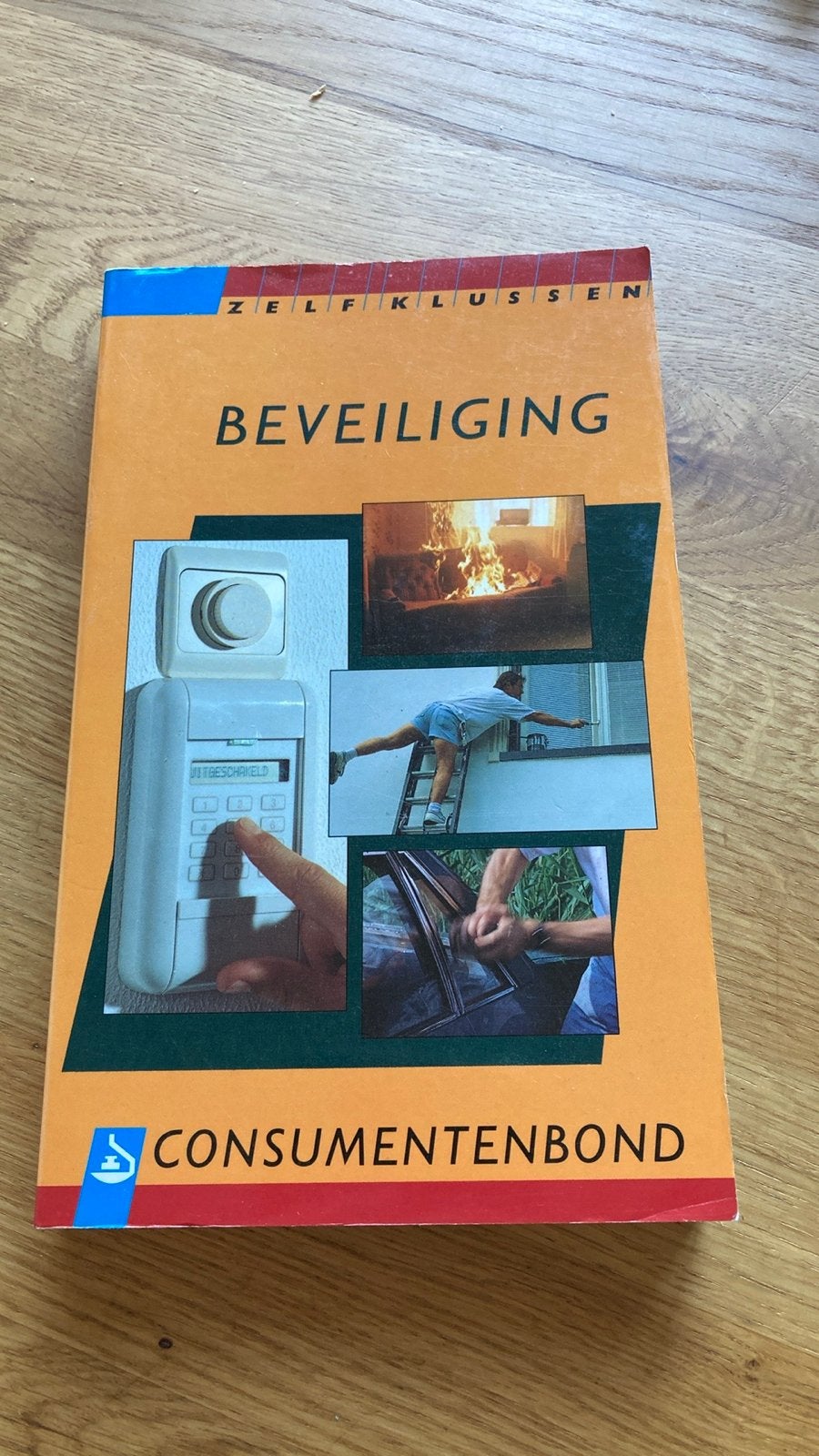 Zelf Klussen Beveiliging - Consumentenbond, Ophalen of Verzenden, Zo goed als nieuw, Overige onderwerpen