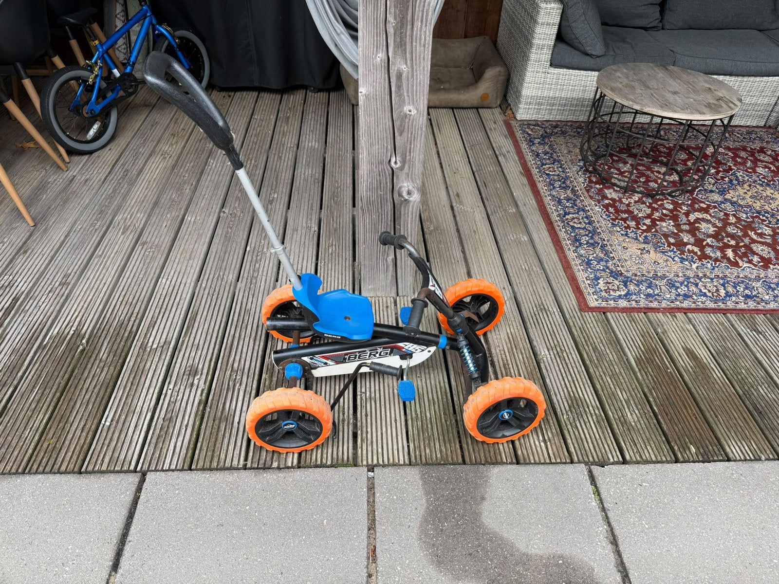 BERG Buzzy skelter met duwstang – gebruikt, Kinderen en Baby's, Ophalen, Gebruikt, Berg