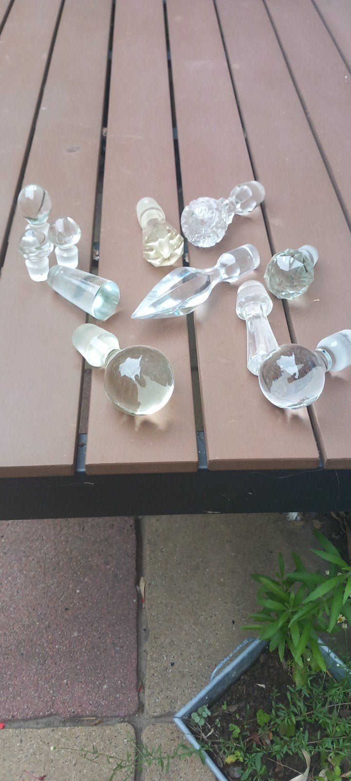 11 kristallen en glazen karafstoppers, Ophalen