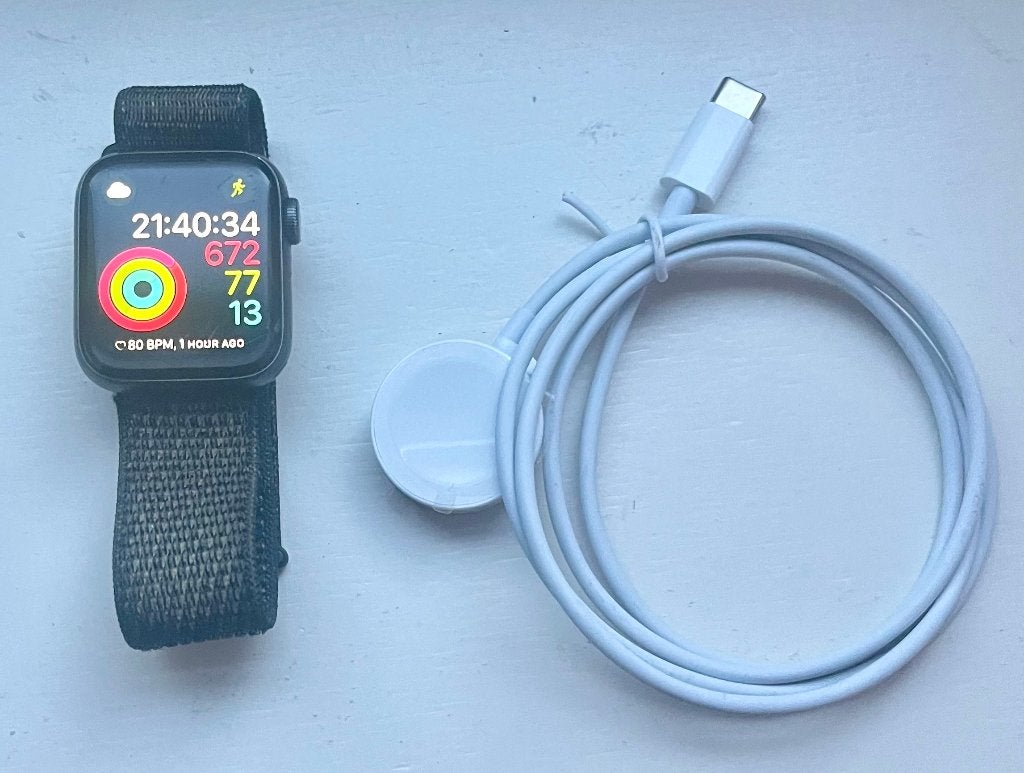 Apple Watch Series 6 GPS 40mm – Space Gray, Gebruikt, Apple Watch ⌚️, Zwart, IOS