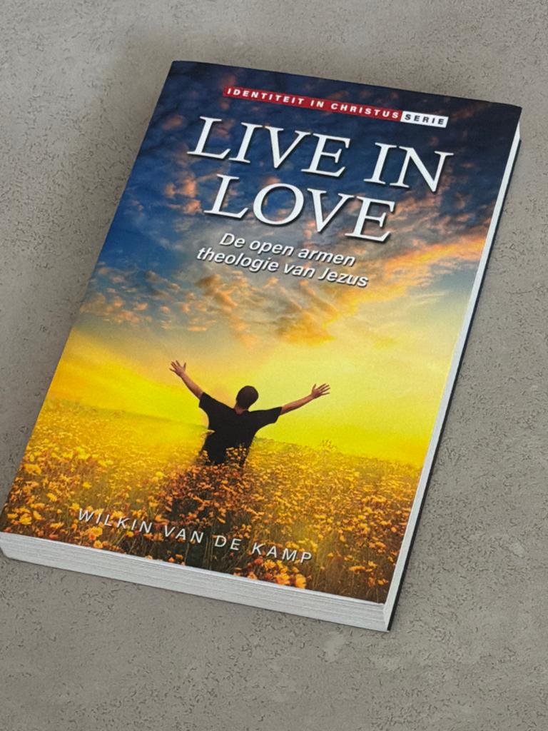 Live in Love - Wilkin van de Kamp (Identiteit in Christus), Boeken, Ophalen of Verzenden, Zo goed als nieuw, Christendom | Protestants