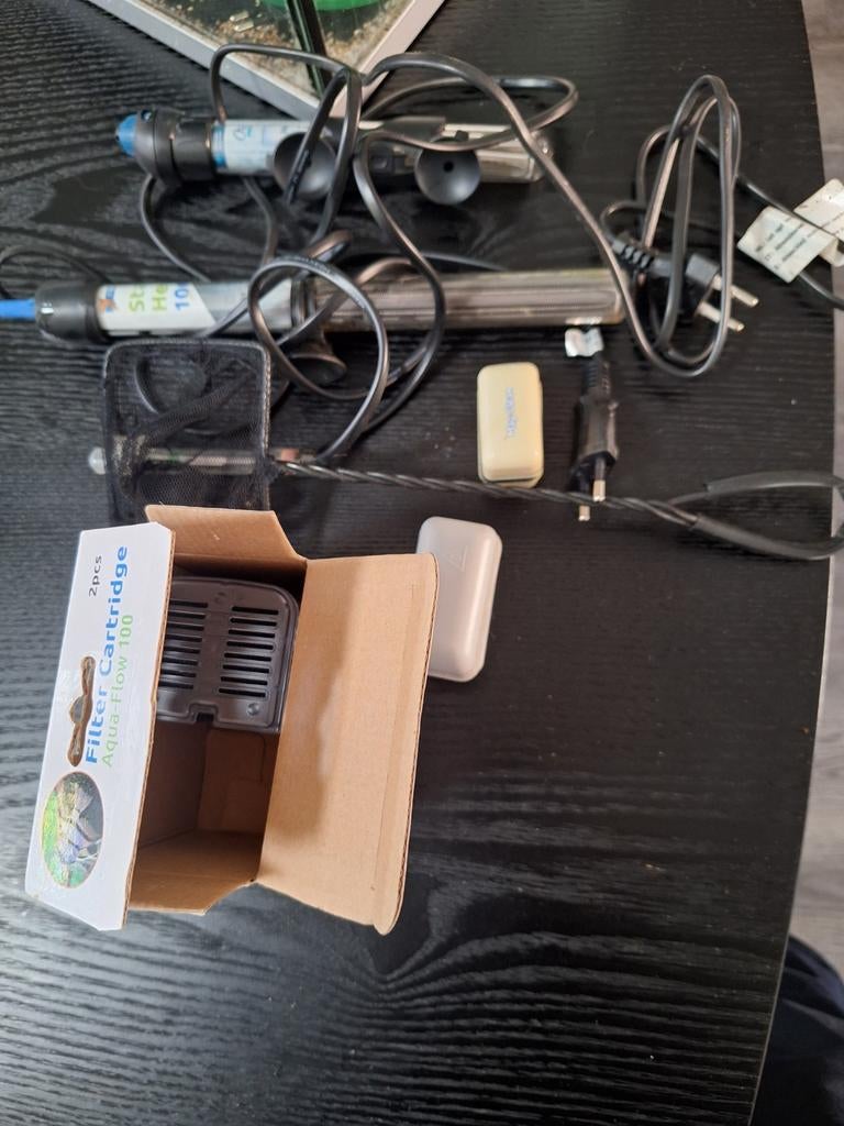 Aguarium met alles erbij om zo te beginnen, Ophalen, Leeg aquarium