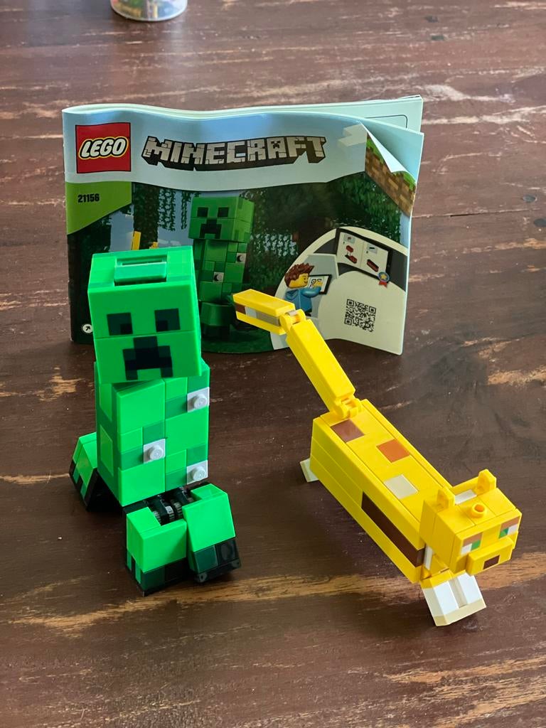 Lego Minecraft 21156 Creeper BigFig met Ocelot, Minecraft, Lego, Ophalen of Verzenden, Zo goed als nieuw