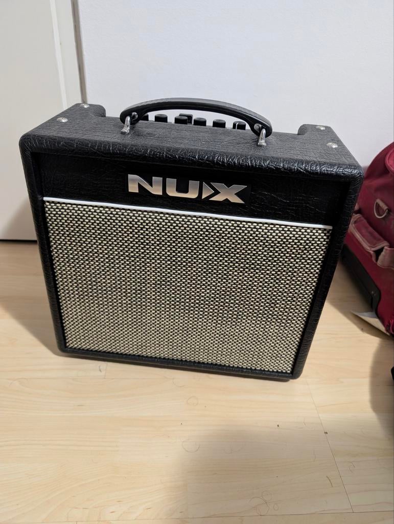 Elektrische gitaar met NUX Mighty 20 MKII versterker, Muziek en Instrumenten, Gebruikt, Minder dan 50 watt, Ophalen of Verzenden
