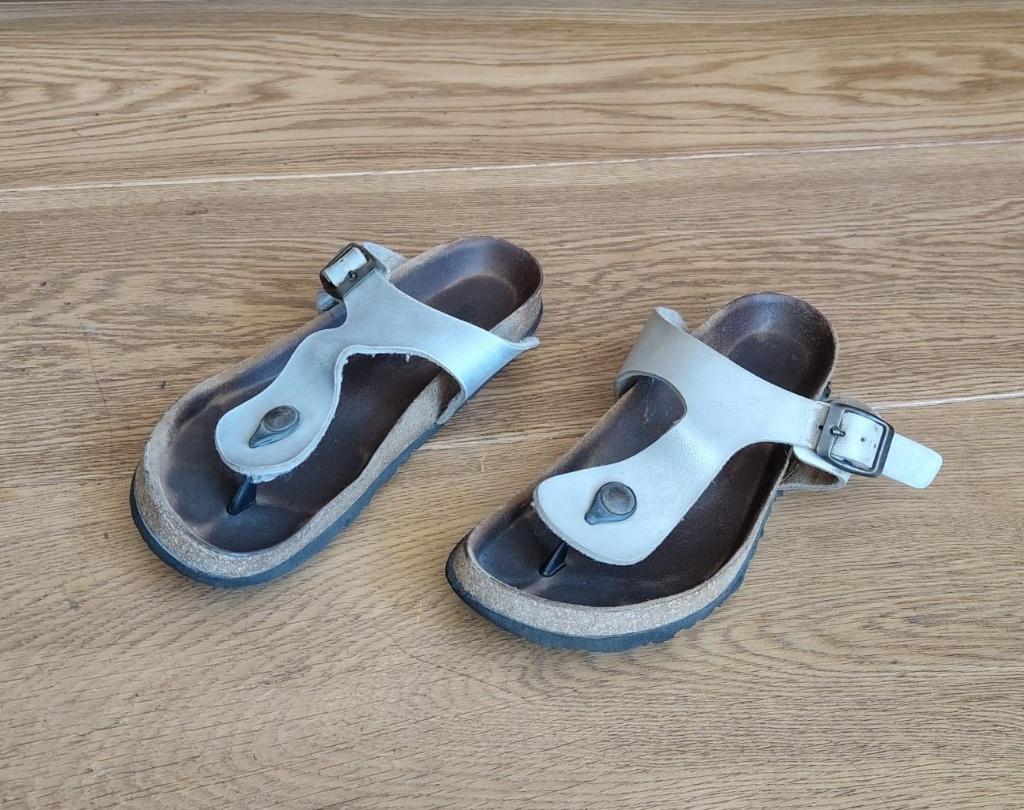 Kurksandalen maat 35., Gebruikt, Meisje, Overige typen, Ophalen of Verzenden