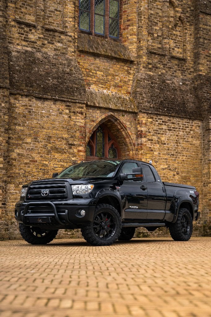 Toyota Tundra 2012, NIEUWE APK, met recent groot onderhoud!!, Auto's, Bestelauto's, Automaat, Euro 5, USB, 2431 kg