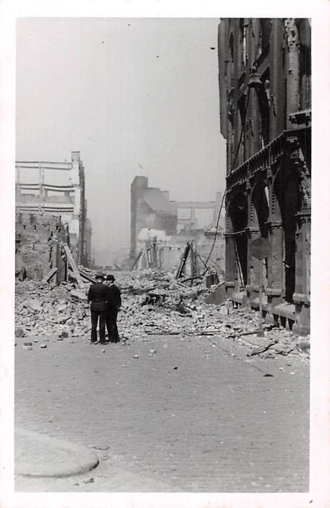 Rotterdam Bombardement Mei 1940 De Oppert v.a. Gr. Kerkplein, Ophalen of Verzenden, 1920 tot 1940, Ongelopen, Zuid-Holland