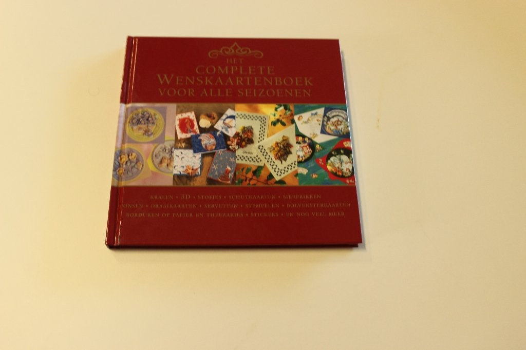 Het Complete Wenskaartenboek voor Alle Seizoenen, Ophalen of Verzenden, Zo goed als nieuw, Kerst, Overige typen