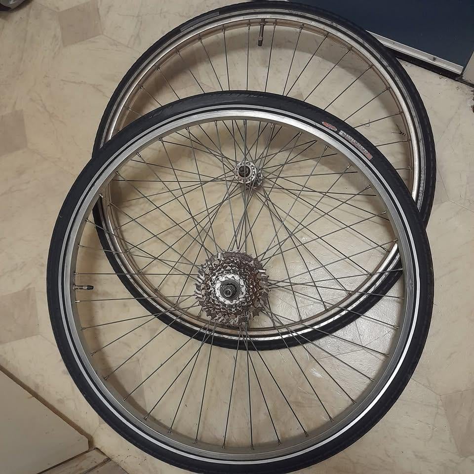 28 Inch Wielenset Met Binnen en Buitenband Met 7 Schijven, Ophalen of Verzenden, Gebruikt, Wiel