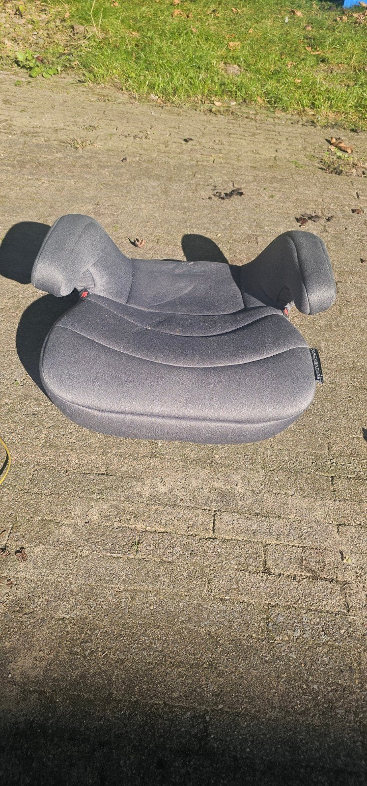 Zitverhoger met Isofix - Xadventure (22-36kg), Autogordel of Isofix, 22 t/m 36 kg, Zo goed als nieuw, Ophalen