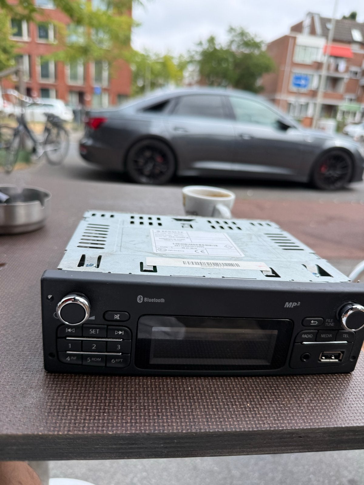Renault autoradio met Bluetooth en MP3, Ophalen, Gebruikt