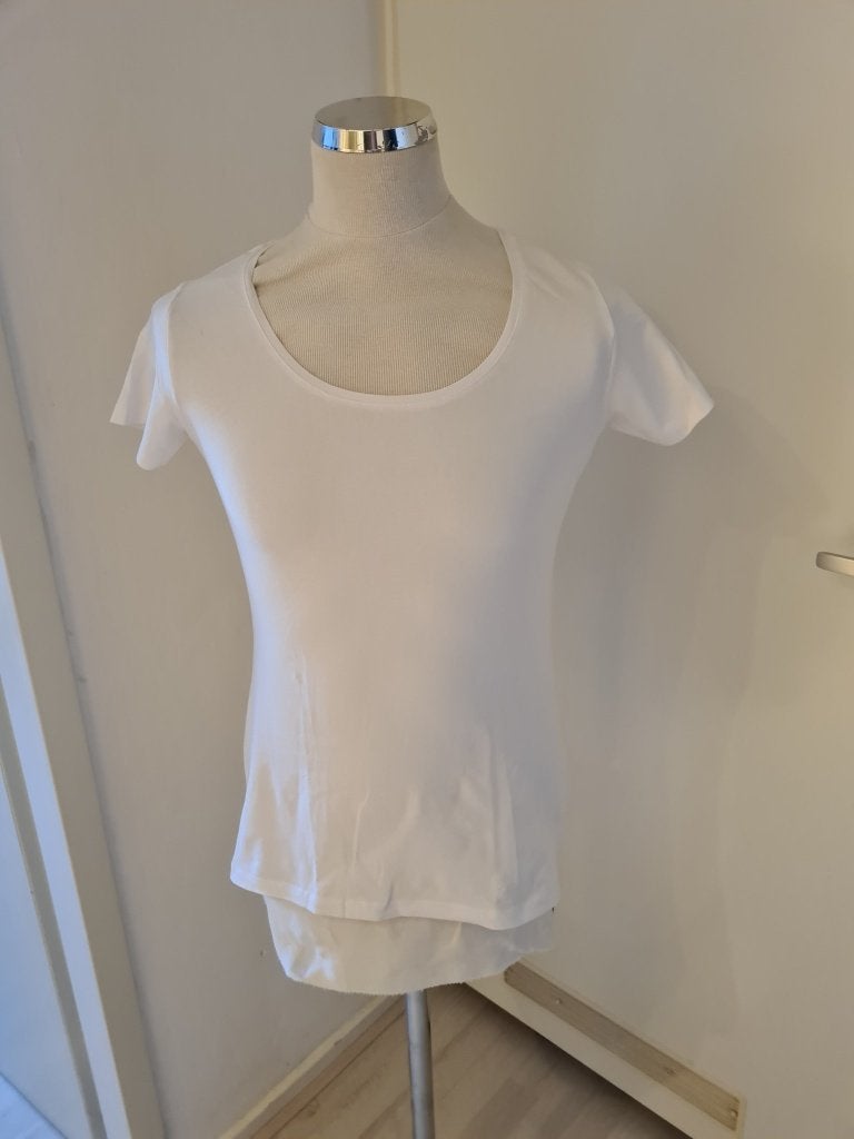 Wit Basic T-shirt van Janina, maat 42, Wit, Maat 42/44 (L), Ophalen of Verzenden, Zo goed als nieuw