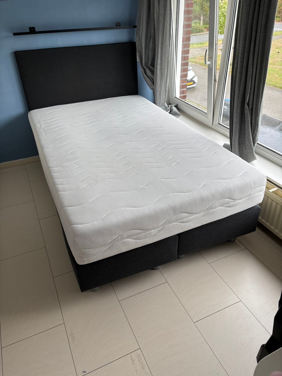 Te koop wegens verhuizing zgan boxspring, Ophalen, Zo goed als nieuw, Tweepersoons