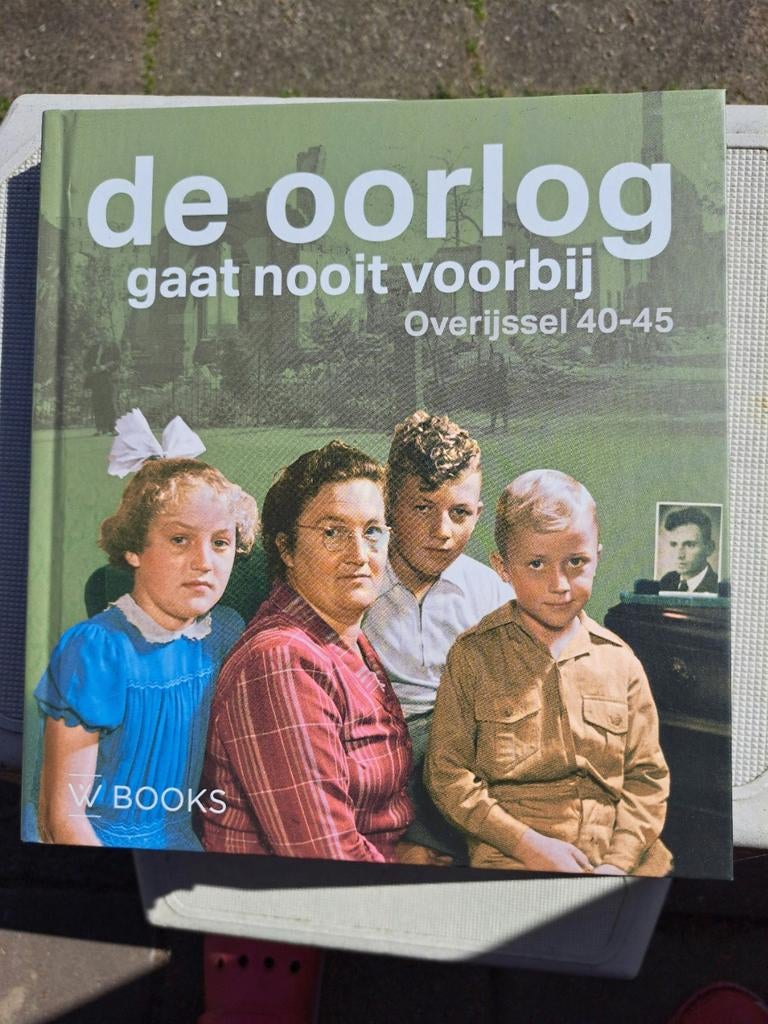 Ewout van der Horst - De oorlog gaat nooit voorbij, Boeken, Geschiedenis | Stad en Regio, Ophalen of Verzenden, Zo goed als nieuw